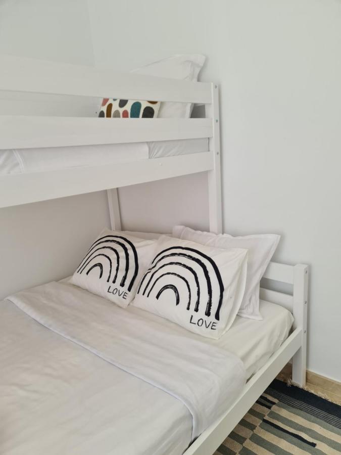 Seaside Serenity - Stylish Apartment With Spectacular Views Manilva Exterior foto